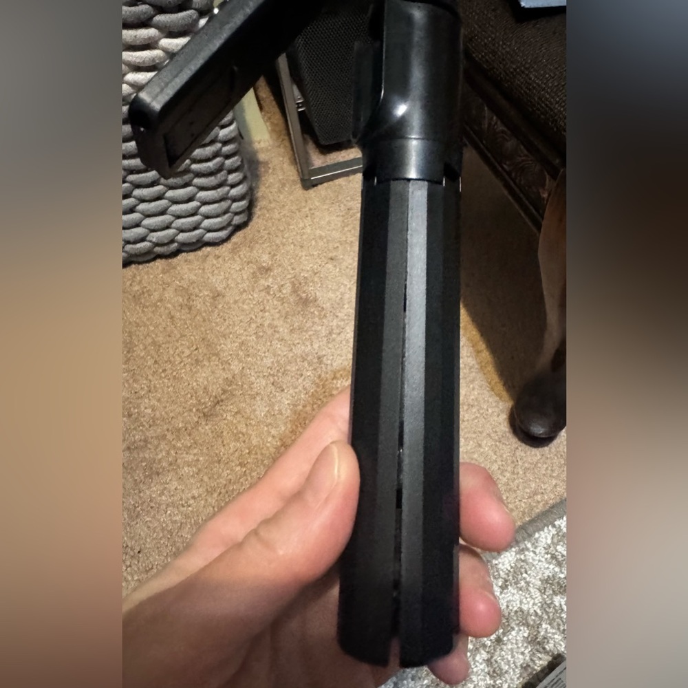 ByTech Extendable Tripod w/Bluetooth✨ - Picture 9 of 9